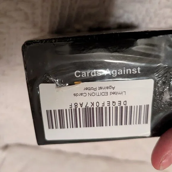 Cards Against Potter - Limited Edition - NEW - Picture 3 of 3